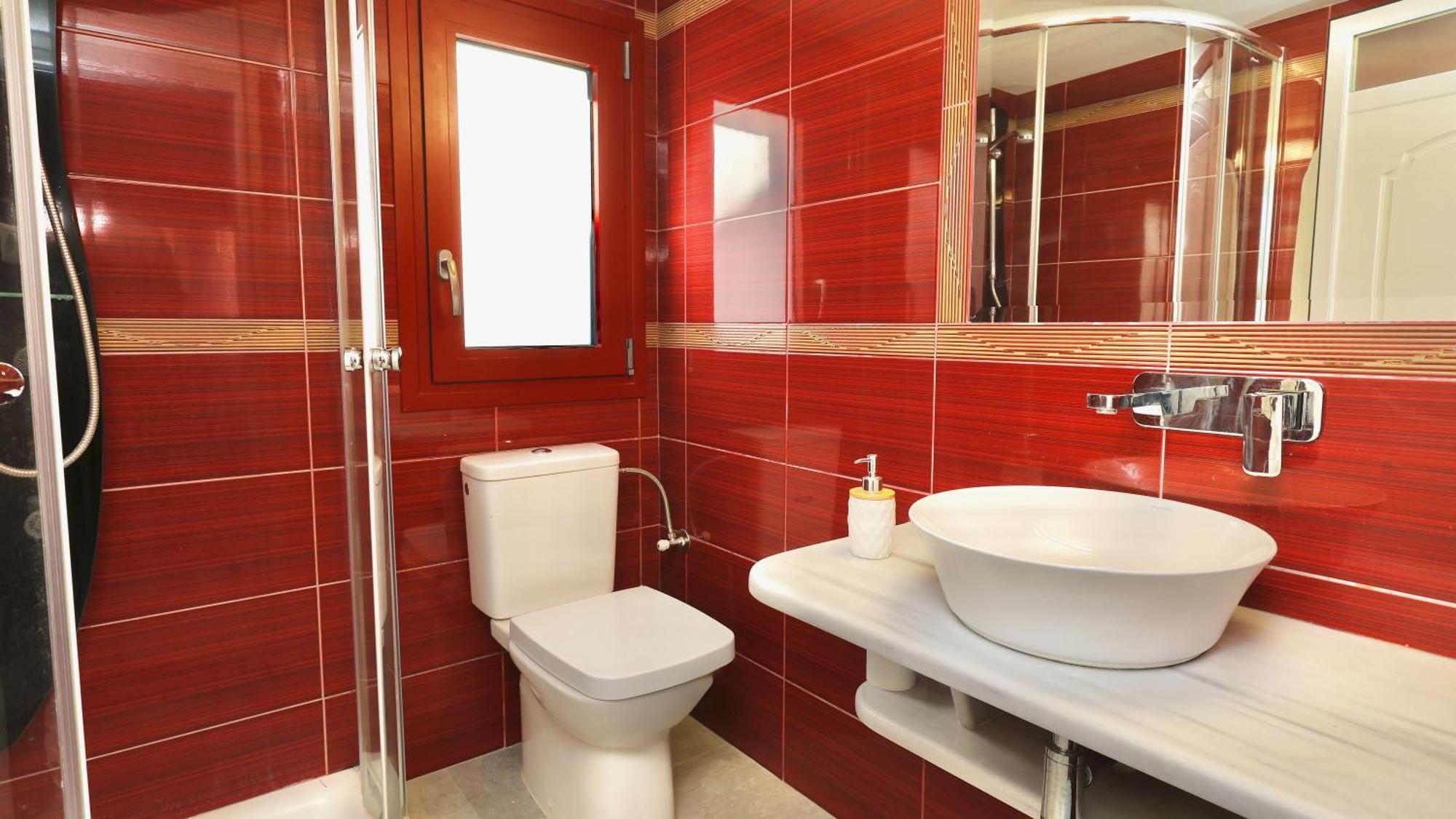 הוילה Aegina The Bordeaux Door מראה חיצוני תמונה