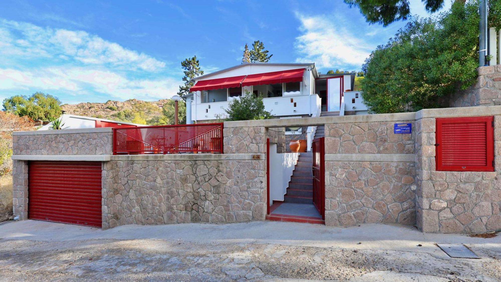 הוילה Aegina The Bordeaux Door מראה חיצוני תמונה